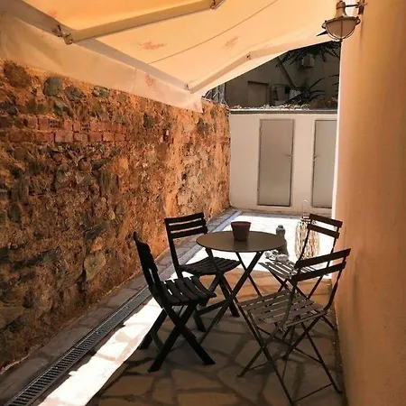 With Garden Апартаменти Салоніки